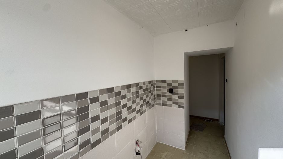 Apartament 2 camere 40 mp parter - locuinta sau spatiu comercial! - Poză 8