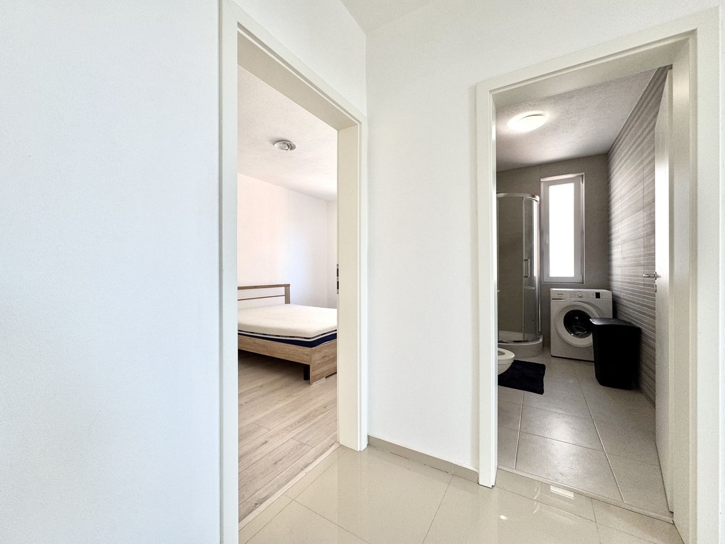Apartament 2 camere Giroc zona Esso, bloc cu lift - Poză 10