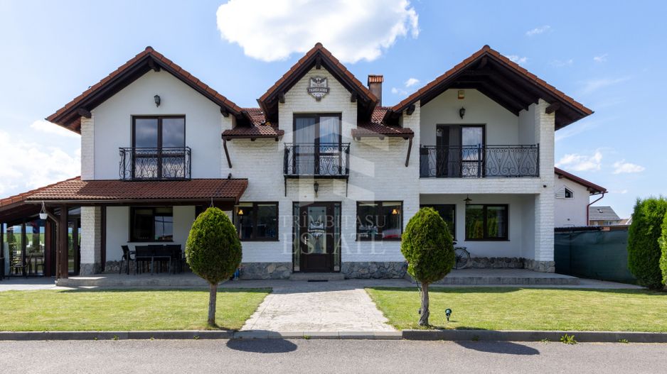 RASNOV| Cladire multifunctionala | 350 mp | Vad turistic si comercial - Poză 1