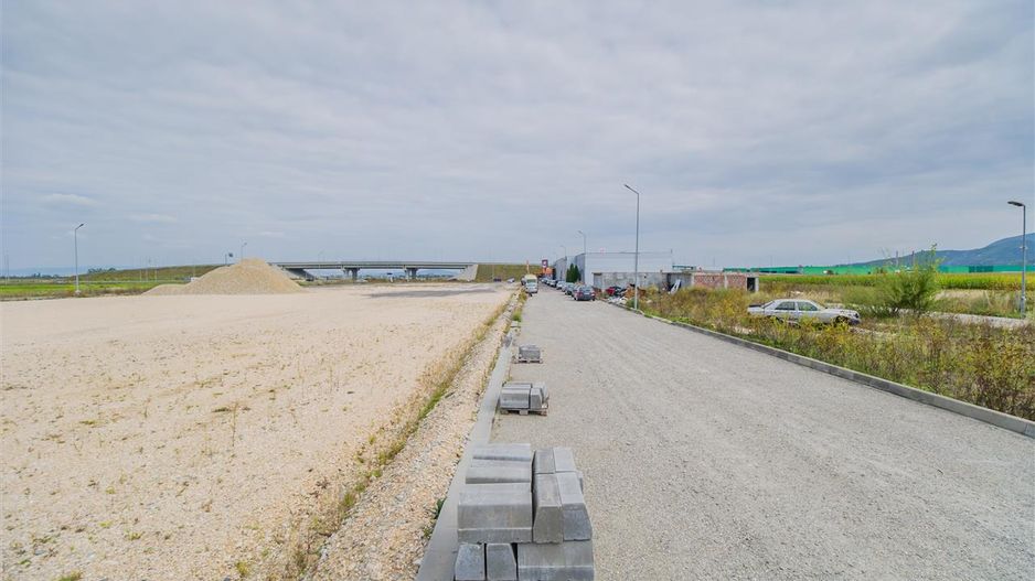 Oportunitate de investitie la DN1, 5.000 mp, zona aeroportului Brasov - Poză 10