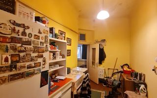 Apartament 2 camere,curte comuna/4 proprietari - Poză 18