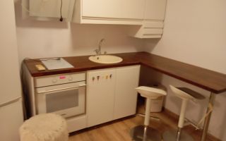 Garsoniera renovata, centrul vechi, centrala proprie, imobil fara risc - Poză 1