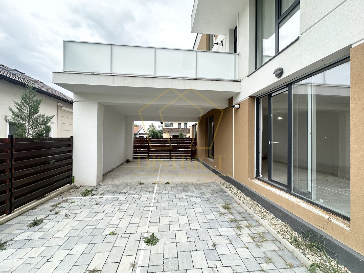 Apartament cu 4 camere și curte proprie | Dumbrăvița | British School - Poză 9