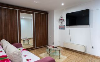 Casa cu 5 camere de vanzare | Zona Ultracentral, Baicoi | Comision 0% - Poză 4