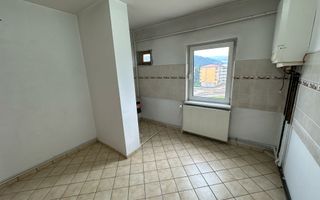 Apartament 3 camere, decomandat, 76mp, in zona Grui - Poză 2