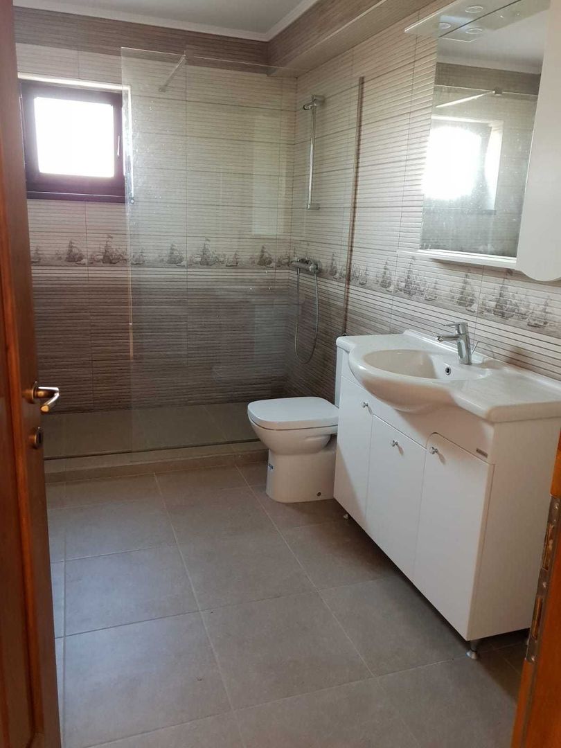 Inchiriez apartament - Poză 2