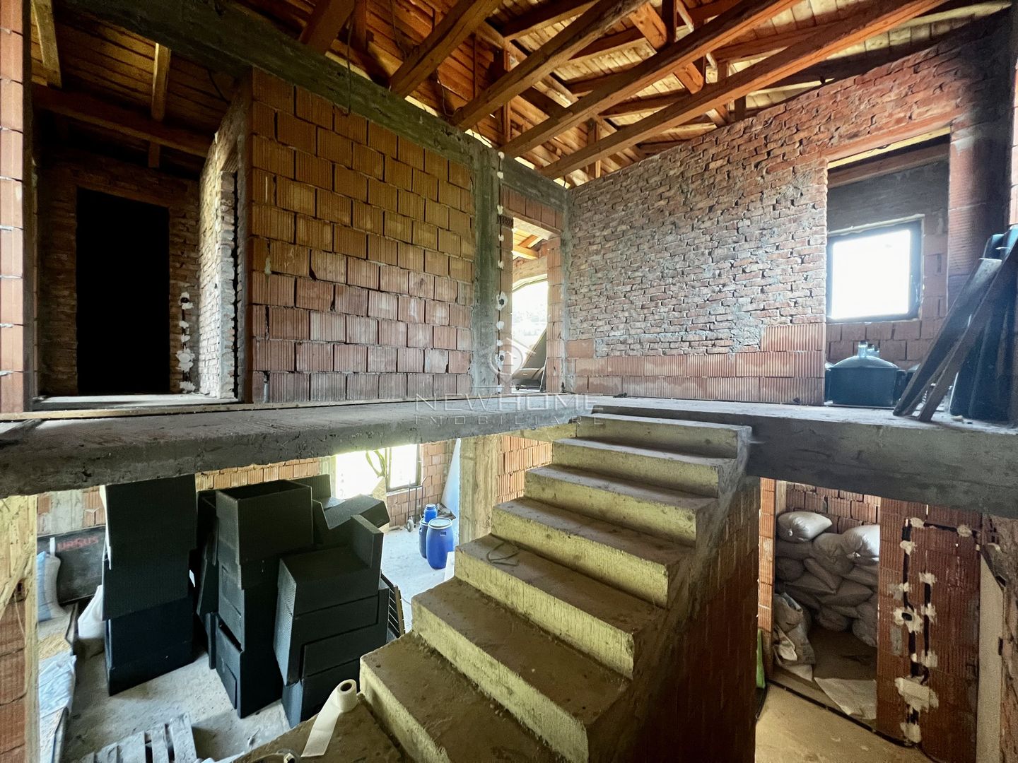 Casa indviduala cu teren generos,  COMISION % - Poză 9