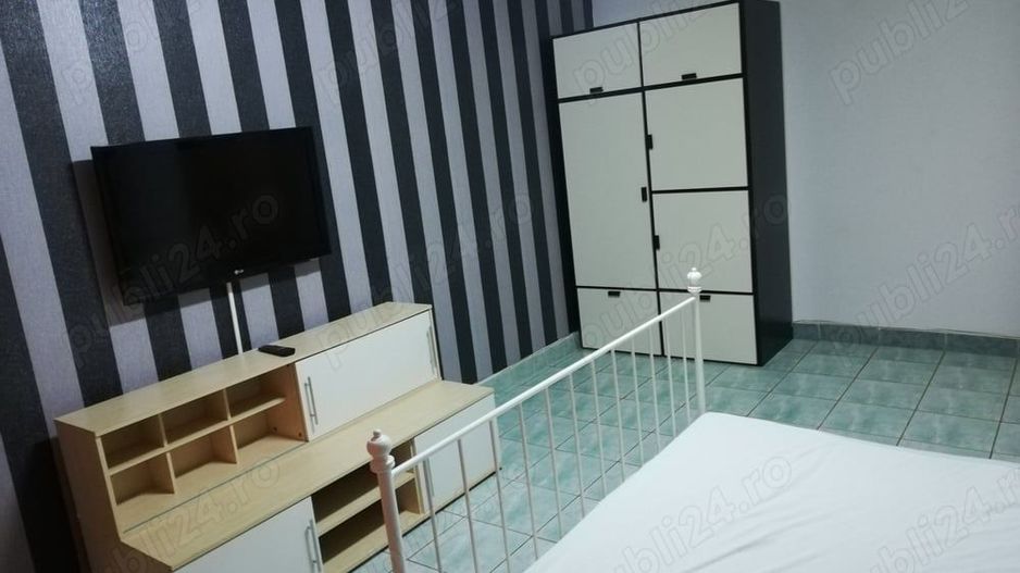 Garsonieră spațioasă 40 mp decomandată, parter, stradal Calea Vitan, AC - Poză 2