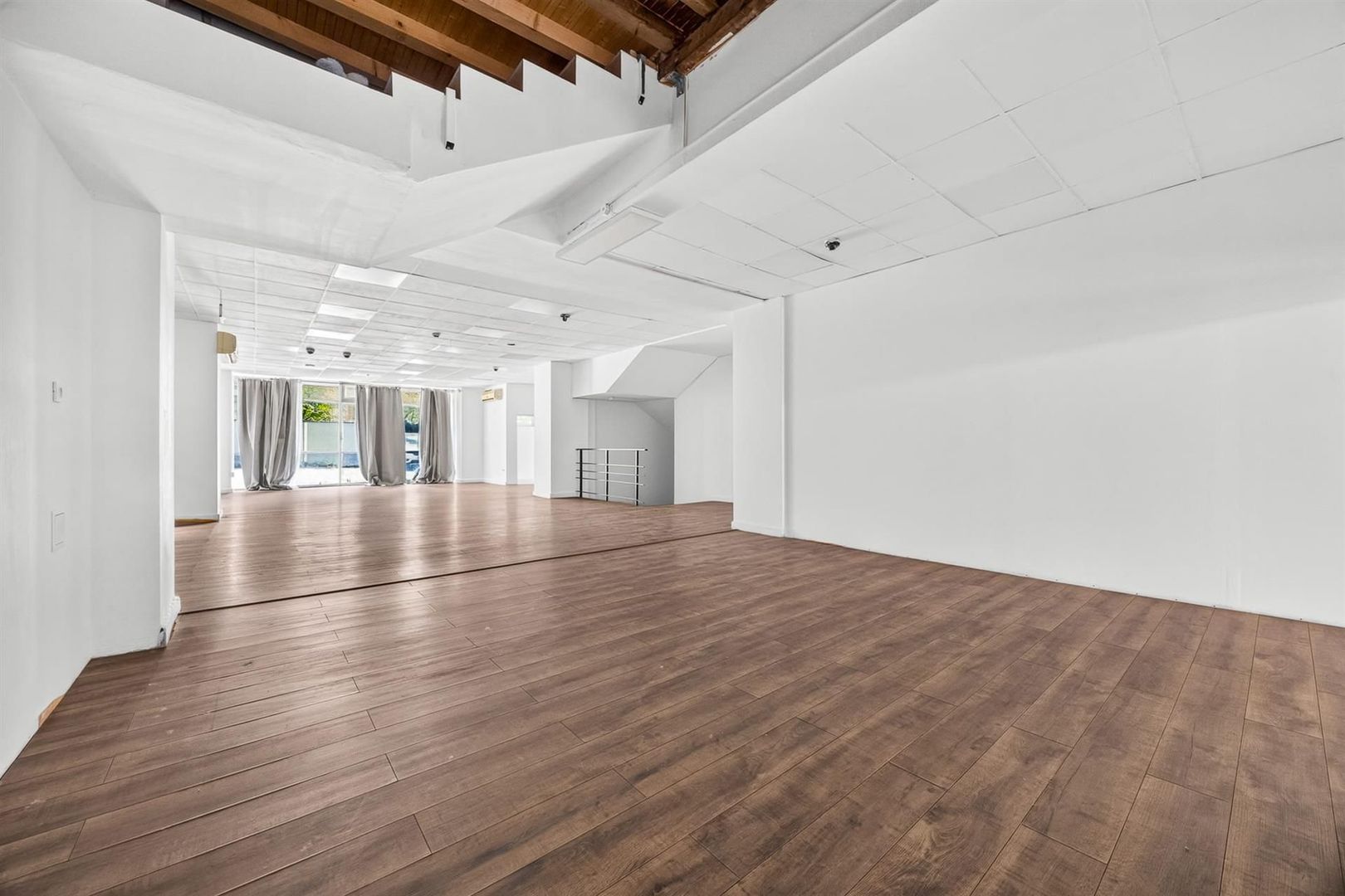 COMISION 0% | SPATIU COMERCIAL | 2 NIVELURI | CENTRUL CIVIC - Poză 3