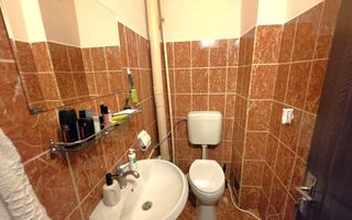 Apartament 3 camere, 2 bai, decomandat, etaj 3, Cetate, zona Stadion - Poză 9