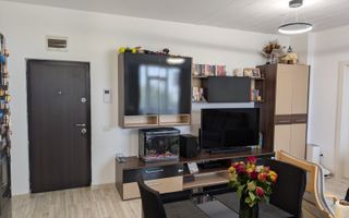 Vând apartament 3 camere, mobilat și utilat cu loc de parcare inclusă - Poză 5