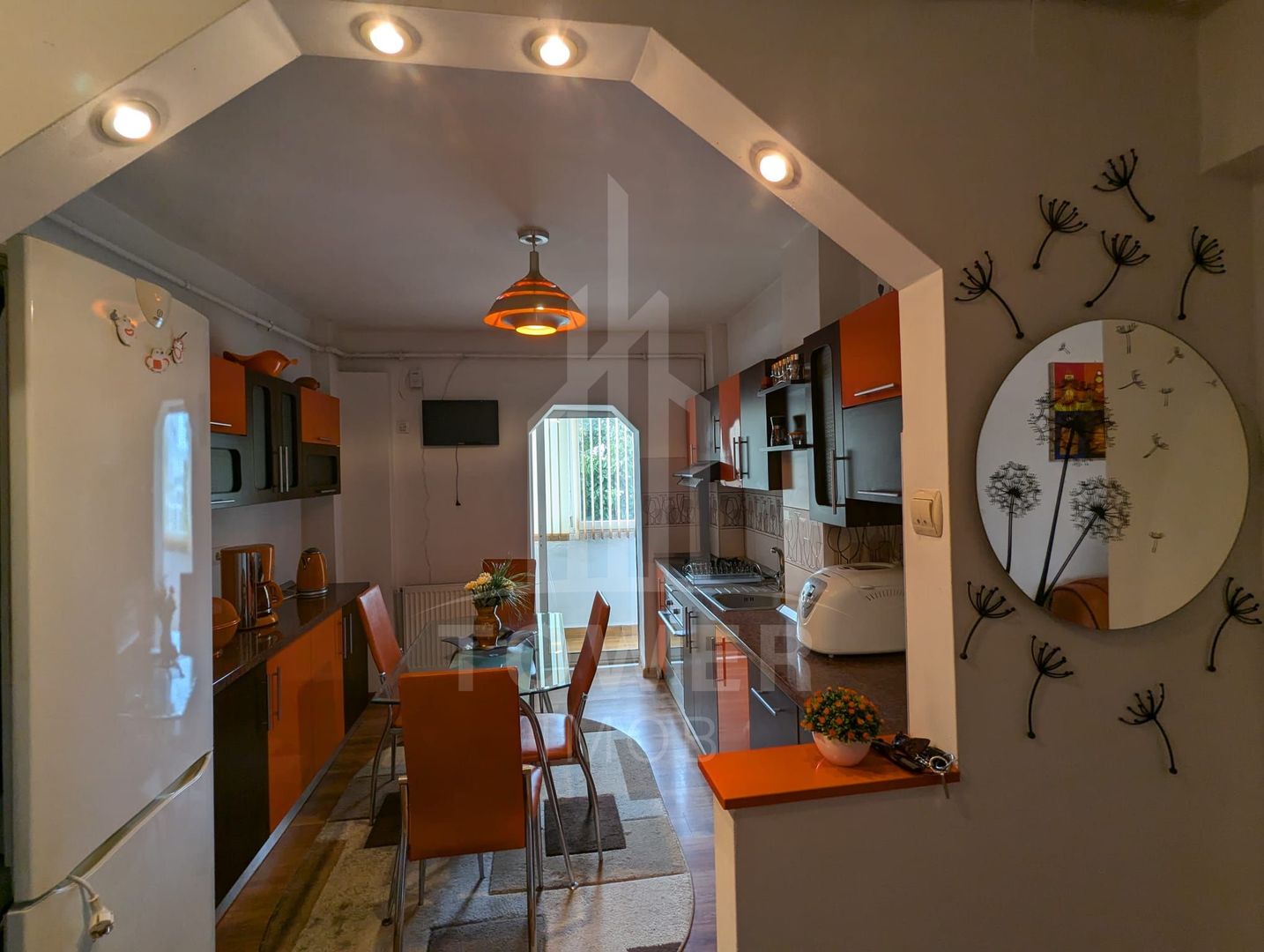 Apartament decomandat cu 2 camere (balcon, pivnita) - Strand, Sibiu - Poză 3