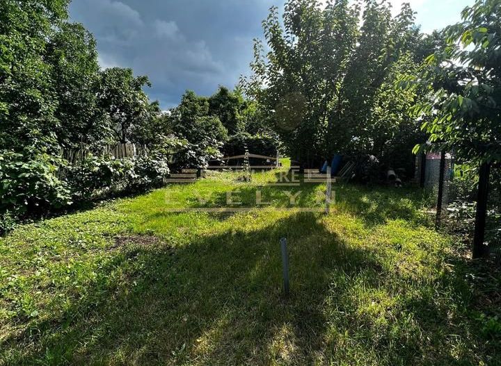 Teren 900 mp + Constructie 30 mp, zona Impr. Traian ( toate utilitatile ), pret 85.000 euro usor negociabil - Poză 1
