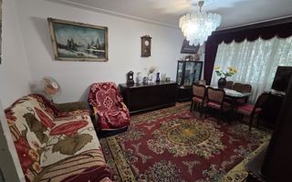 Inchiriere apartament 3 camere Secuilor 10 min metrou Brancoveanu - Poză 1