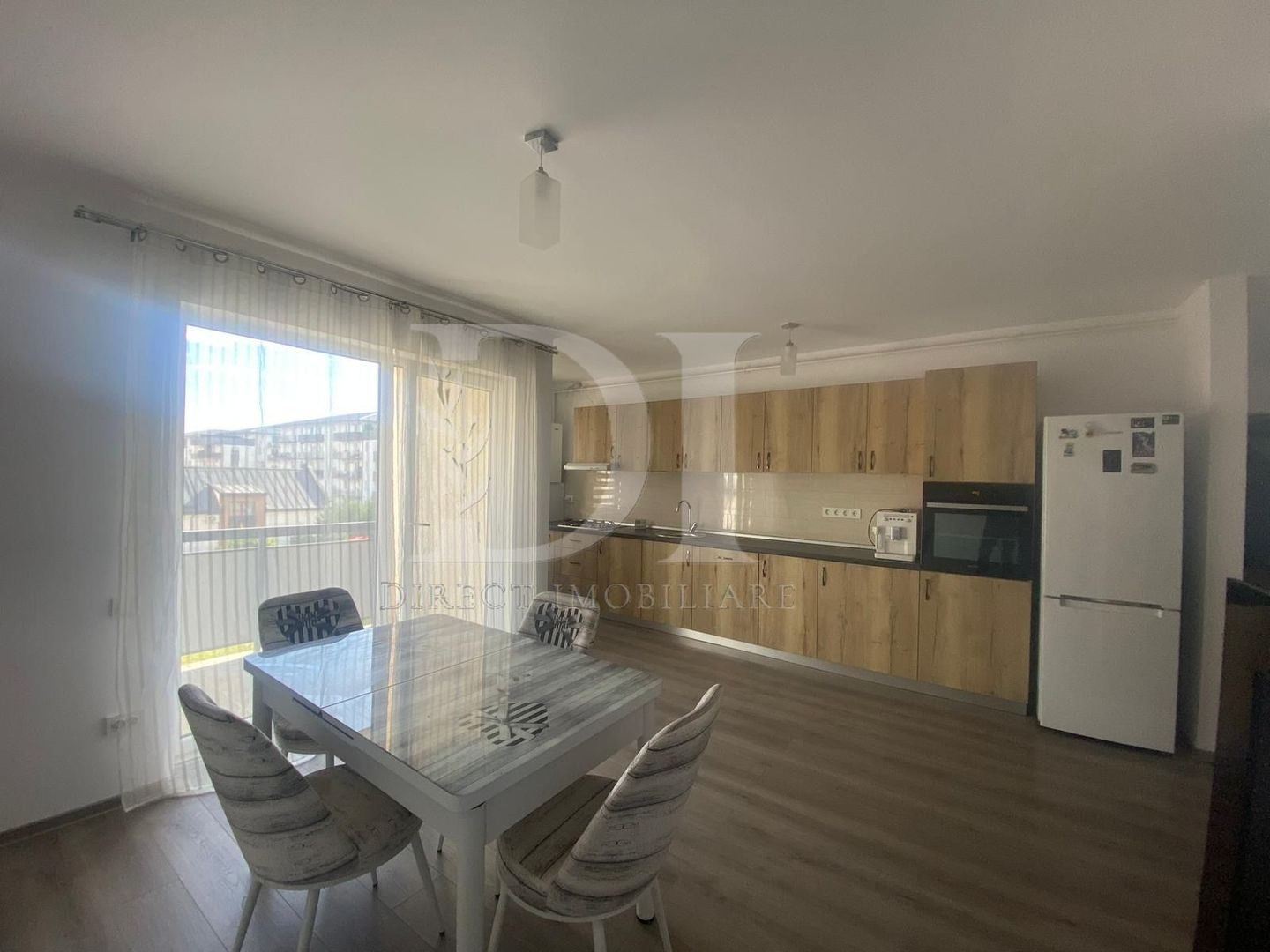 Apartament spatios luminos si aerisit | Zona Terra - Poză 4
