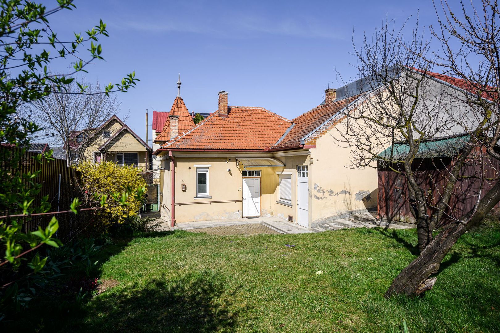 CASA GRUIA Zona BELVEDERE Teren 400MP - Poză 1