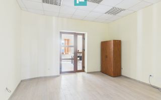 Spațiu central birou/locuință – Str. Primăriei - Poză 6