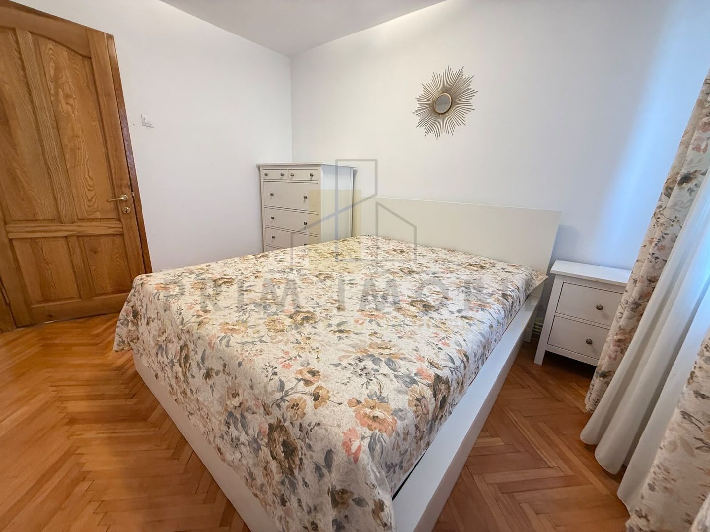 Apartament 2 camere, Hala Centrala, etaj 8, vedere panoramica, renovat - Poză 10