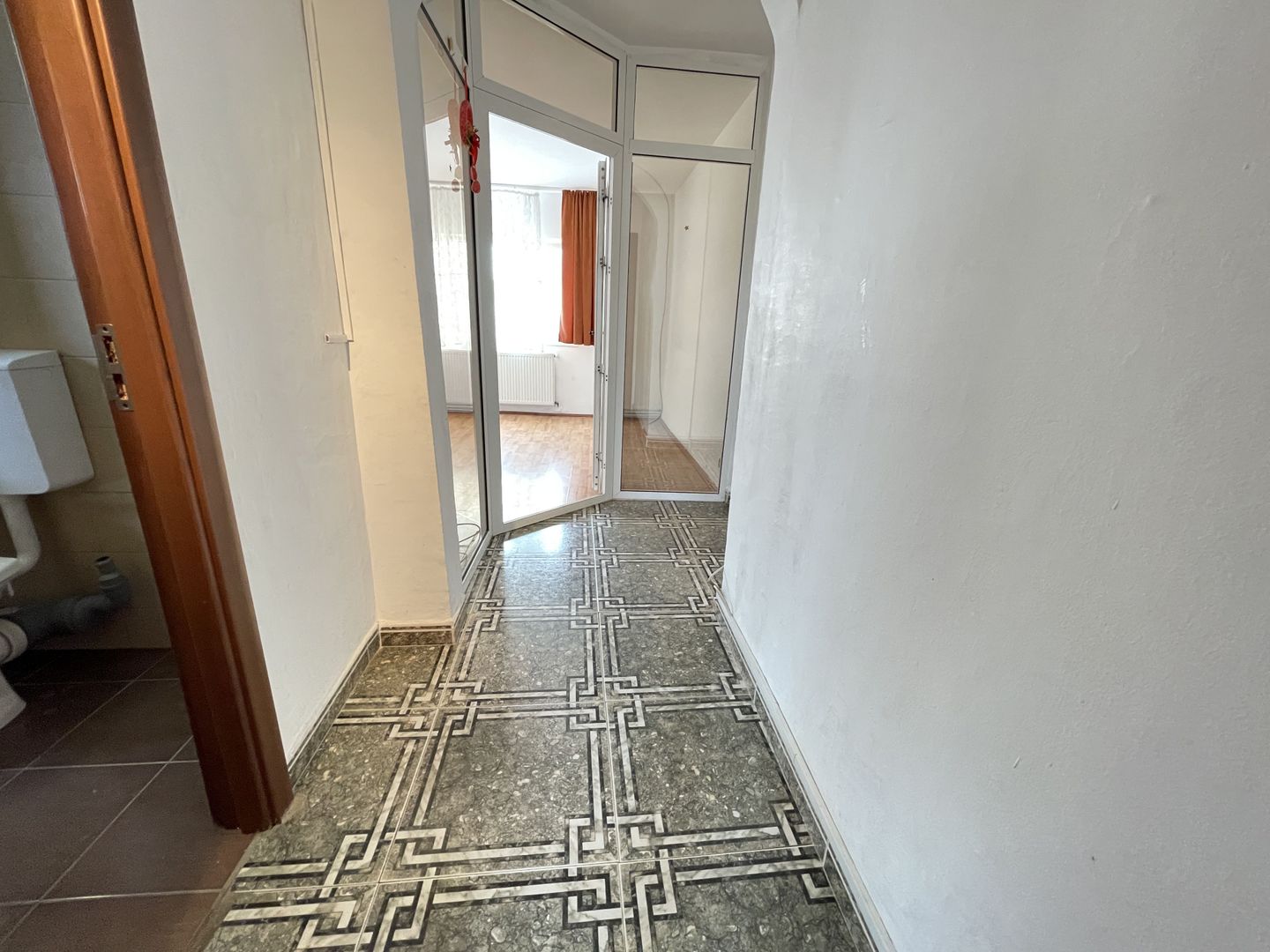 Apartament decomandat in zona Bucovina - Poză 6