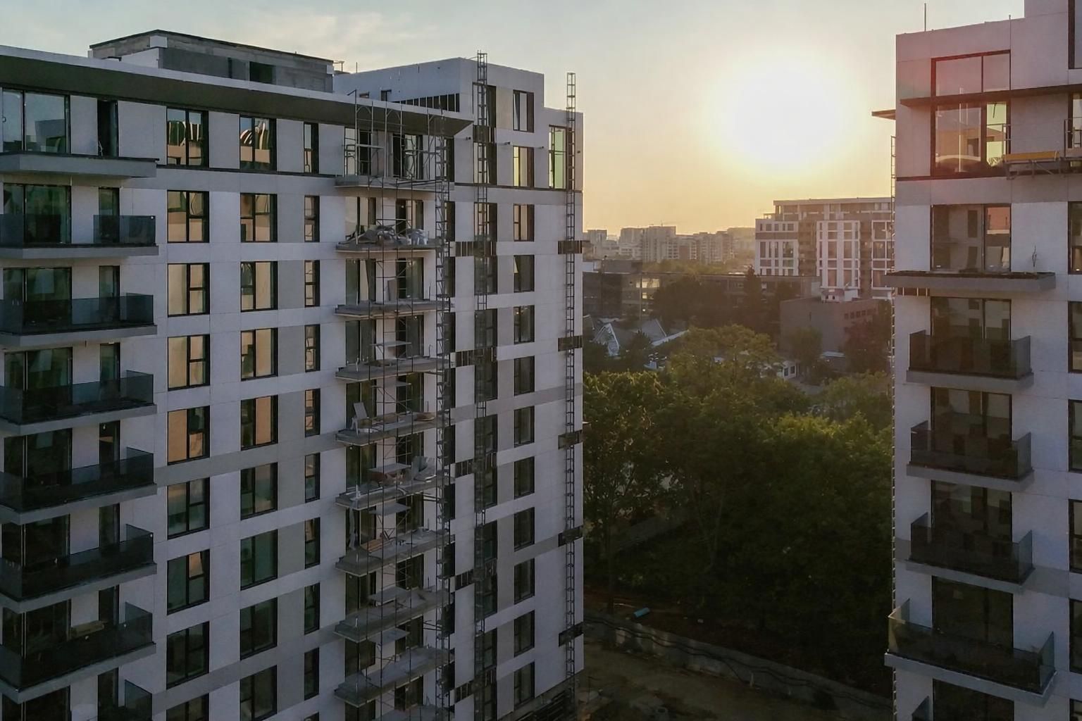 Apartament 2 camere I Nusco City I Vedere curte interioara - Poză 10