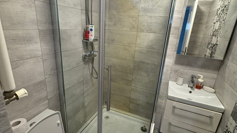 AP. 3 CAMERE- VACARESTI, CENTRALA PROPRIE, PARCARE INCLUSA, METROU - Poză 9