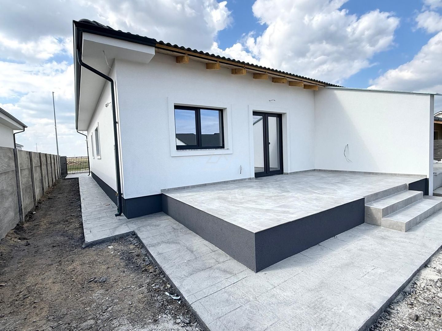 COMISION 0. Drumul Boilor - noul Lidl. Toate utilitatile. Terasa 18 mp. - Poză 5