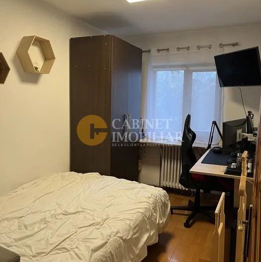 Apartament 3 camere decomandat, etaj intermediar, zona DACIA - Poză 3