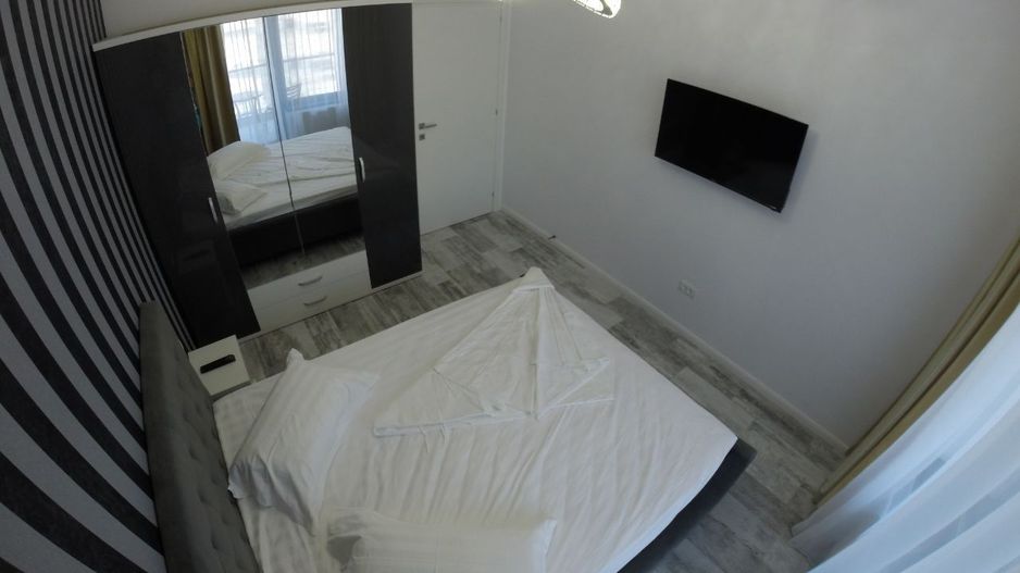 Apartament Mamaia zona de lux, Hotel Opera, White tower-str Lotus nr 9 - Poză 16