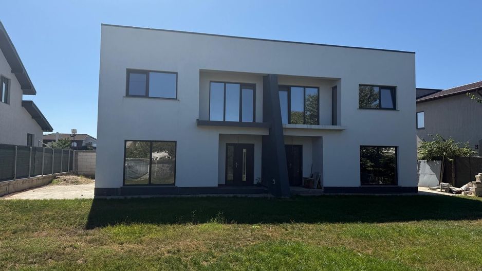 De vanzare – jumatate de duplex modern, parter + etaj | 150 mp utili | - Poză 1