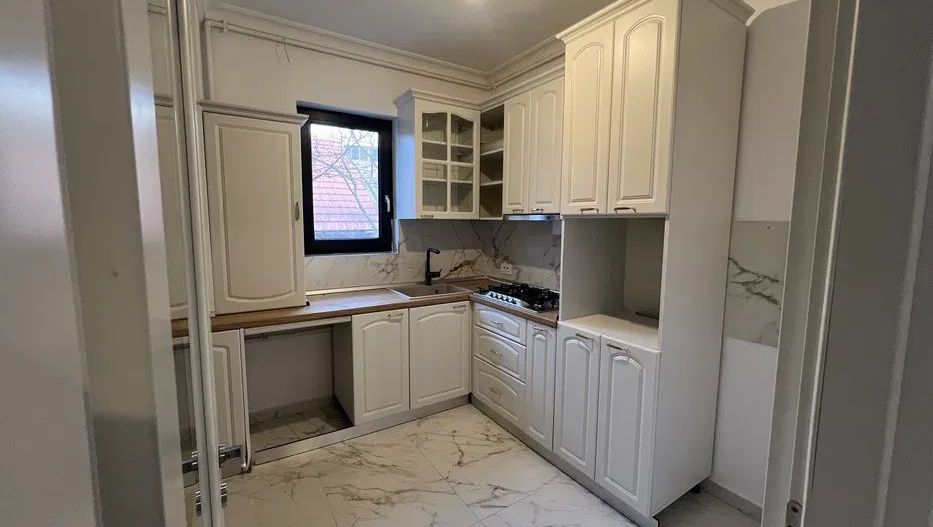 Apartament BANEASA LUX  3 Camere I PARCARE INCLUSA - Poză 6