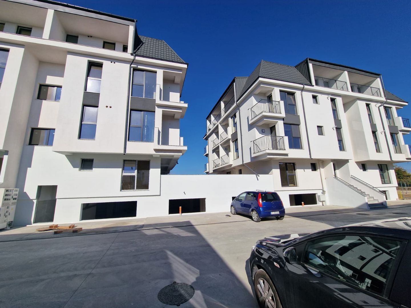 Apartament 2 camere , central Otopeni | Comision 0 | - Poză 1