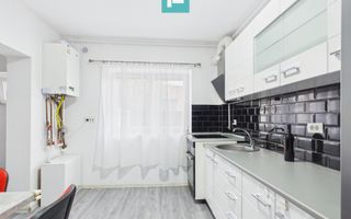 Apartament cu 3 camere si curte in Alfa - Poză 6