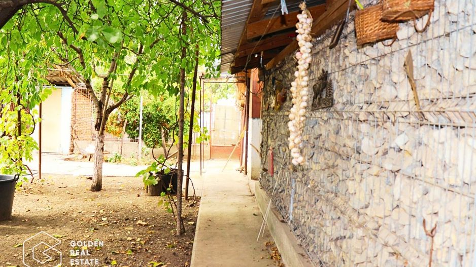 Casa in centrul localitatii Galsa - LINISTE LA TINE ACASA - COMISION ZERO - Poză 13