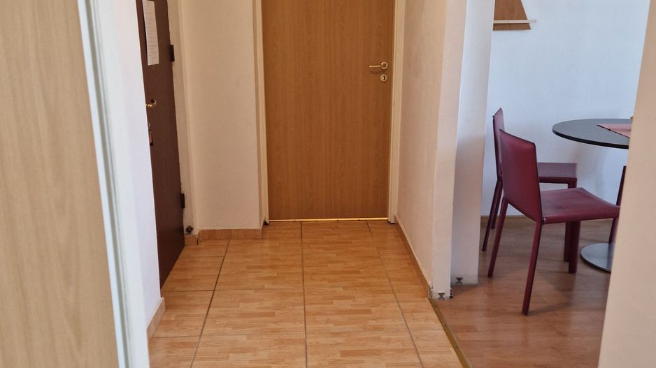 Apartament confort 1 Central - Bd Garii,decomandat,disponibil imediat. - Poză 9