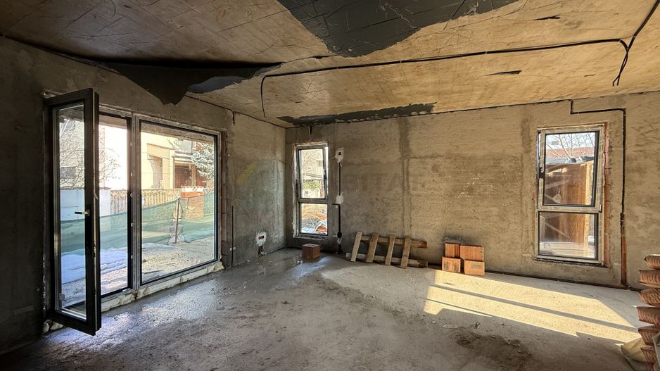 Vila individuala 4 camere Otopeni-23 August - Poză 16