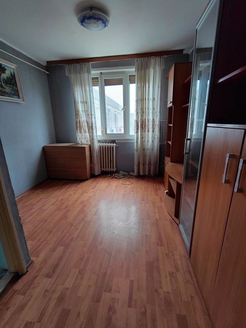 Apartament 2 camere, etaj 4/4, Micro 19 ,liber. - Poză 3