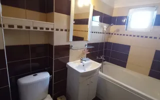 De vanzare apartament cu 3 camere, decomandat, etajul 2 - Poză 14
