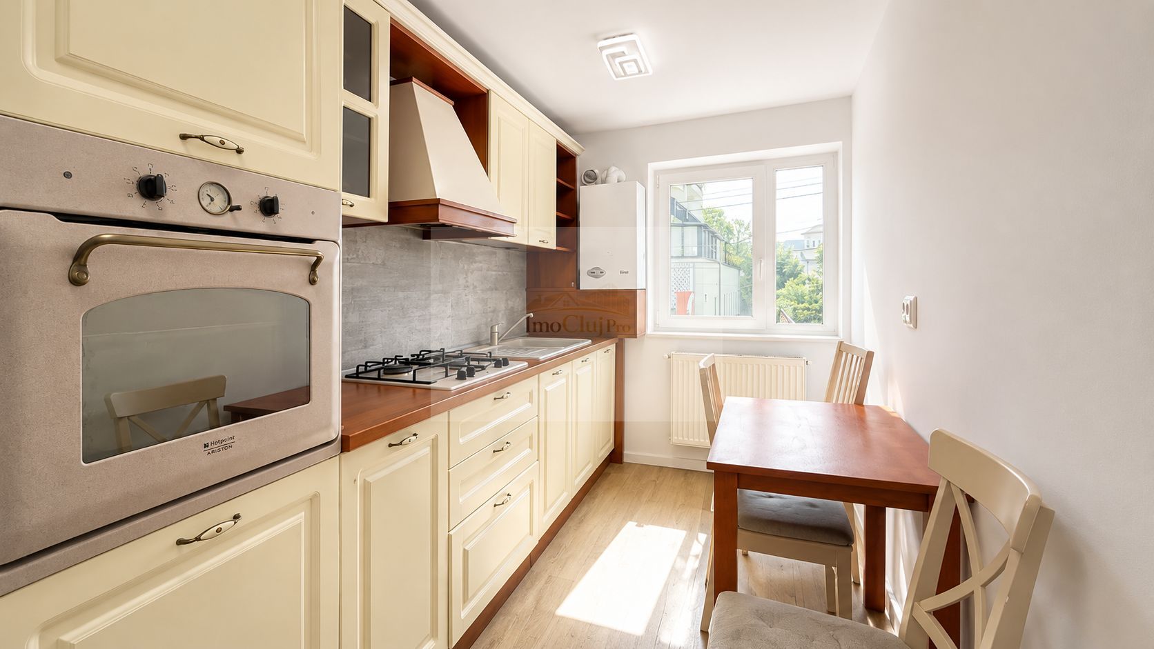 Vânzare apartament 2 camere, decomandat, etaj 1, tip vilă, parcare - Poză 5