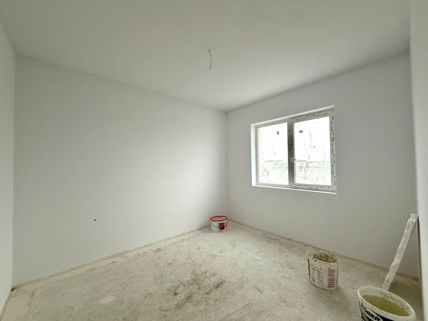 Oportunitate- Apartament 3 camere - etaj 1 - Giroc - Poză 3