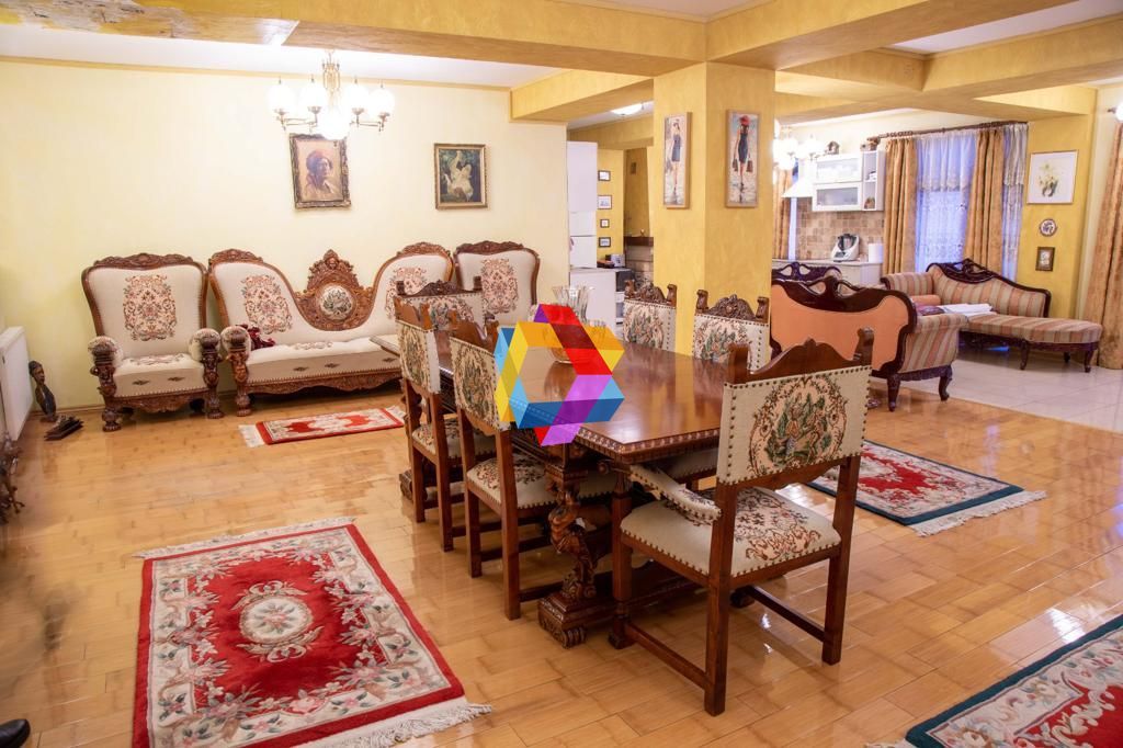 Conac cu piscina - 1810 mp - Poză 14