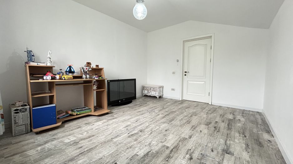 Casa P+1 din BCA ideala pentru o familie antreprenoare – Pecineaga - Poză 5