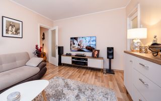 Apartament modern cu 3 camere, etaj 1, comision 0 - Zona Tractorul - Poză 15