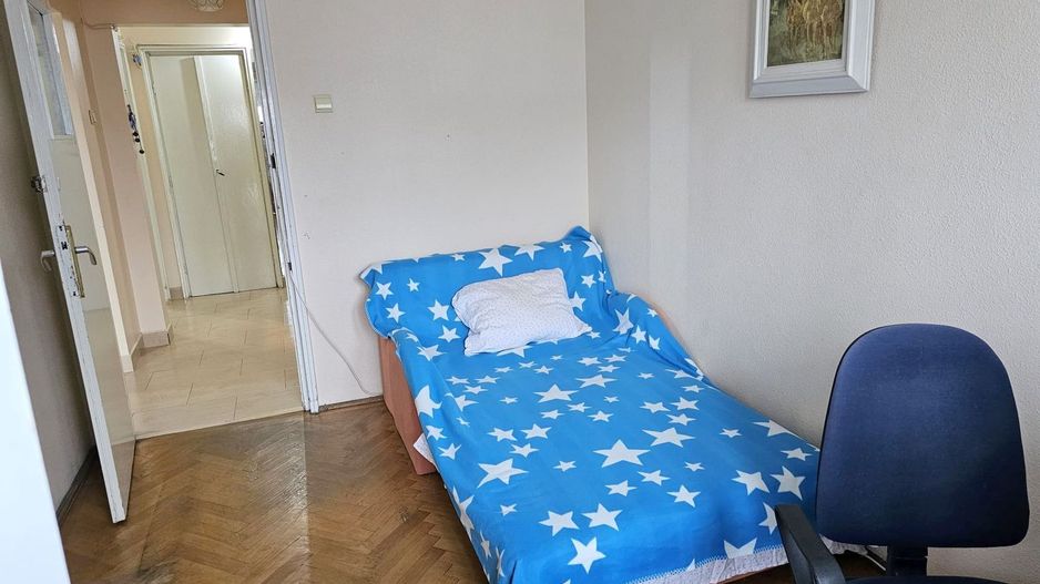 Apartament cu 3 camere, etaj intermediar - Piata Centrala - Poză 7
