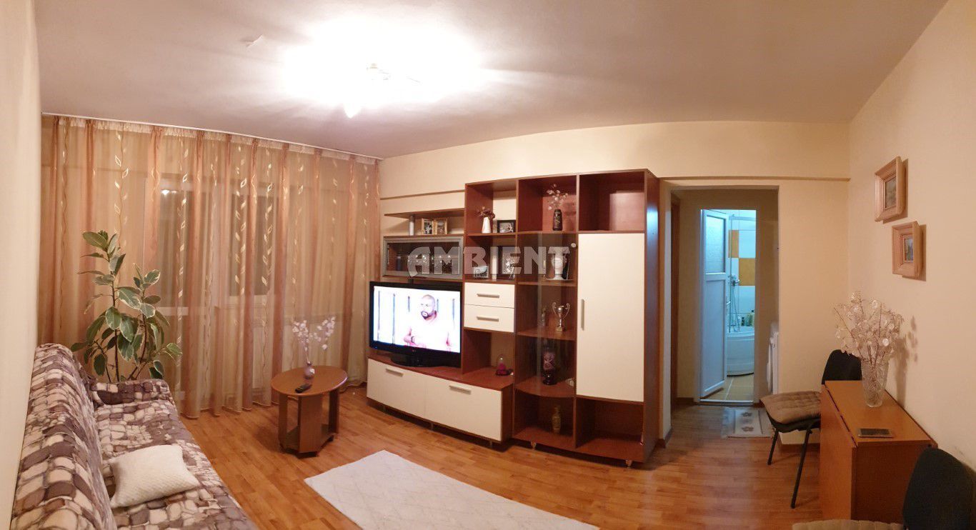 Apartament 4 camere, zona Centru; - Poză 1