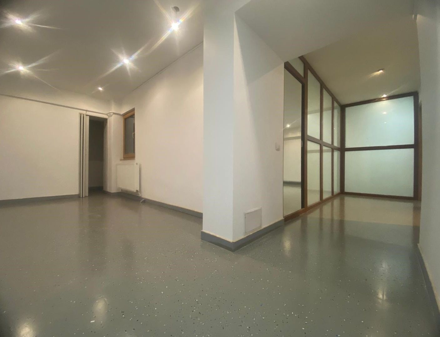 Apartament 4 camere-Ideal Birouri / Sediu Firmă – Etaj 1 – Comision 0% - Poză 9