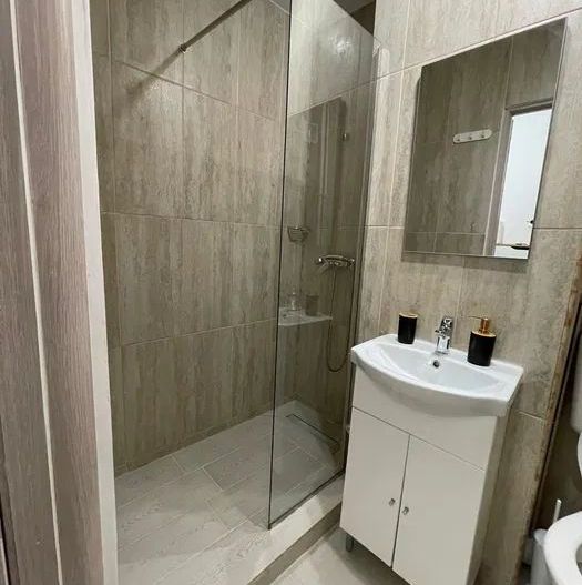 Garsonieră 32 mp Iancului, parter, 10 min metrou, mobilată modern - Poză 5