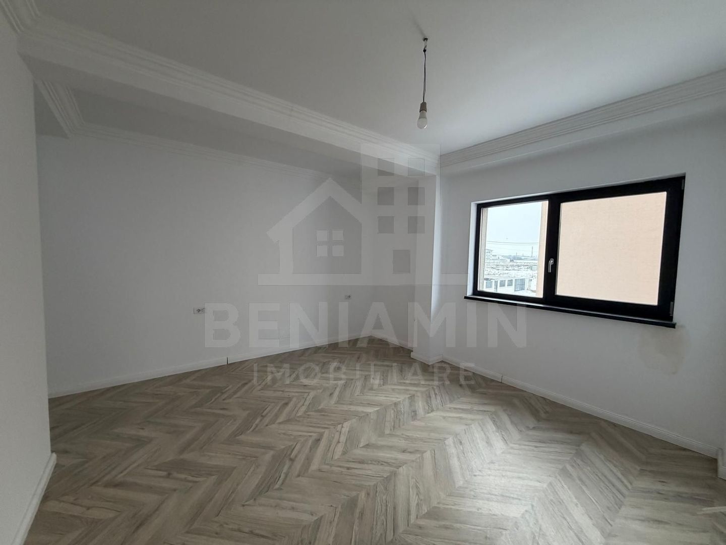 Casa P+1 Living-Bucatarie-3 Dormitoare-Toate utilitatile-Disponibila - Poză 4