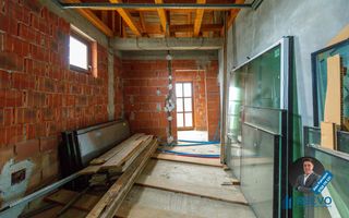 Vilă spațioasă cu vedere la pădure, la doar 15 minute de Bacău! - Poză 20