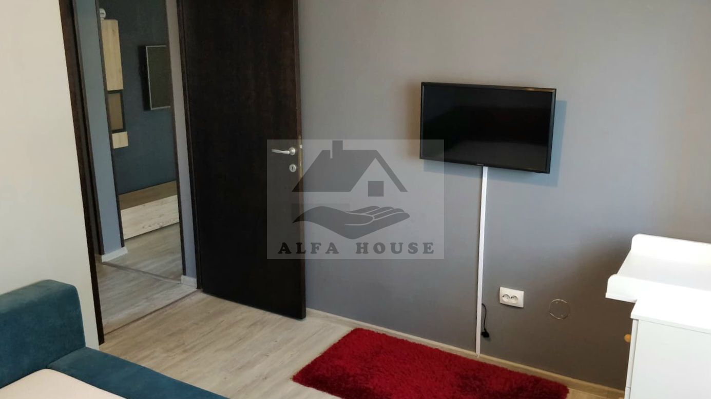 Apartament cu patru camere, zona Florilor-Craiter 80 mp - Poză 3