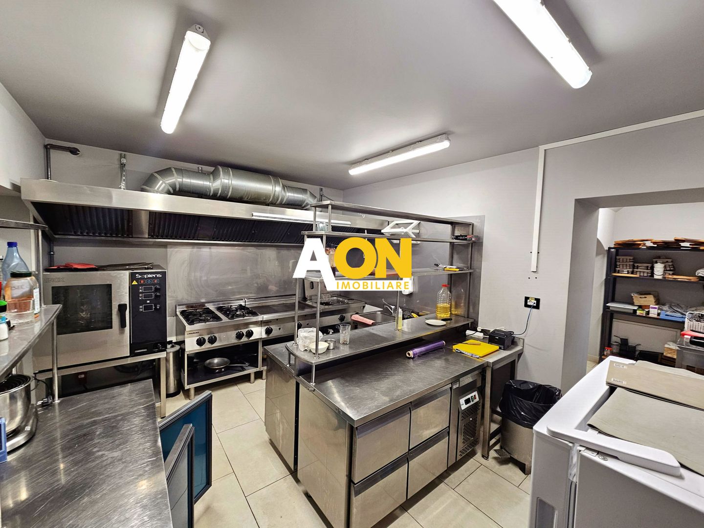 Clădire istorică ultracentrală, PUB + 13 birouri, S+P+M, renovată 2024 - Poză 11